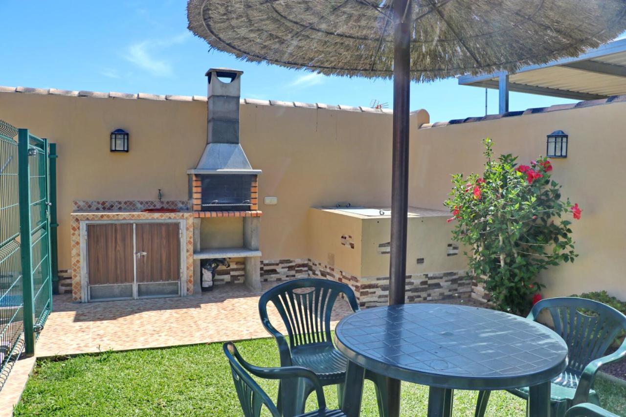 Bungalow Curro Pareja 97 Conil De La Frontera Eksteriør bilde
