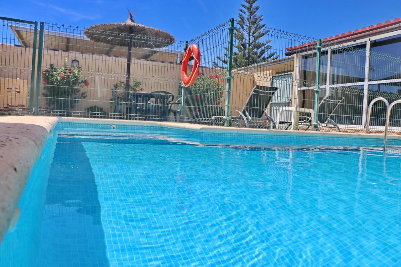 Bungalow Curro Pareja 97 Conil De La Frontera Eksteriør bilde