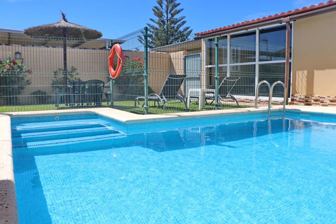 Bungalow Curro Pareja 97 Conil De La Frontera Eksteriør bilde